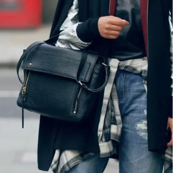 3.1 Phillip Lim Handbags - 3.1 Phillip Lim Pashli Messenger Bag - Black Leather